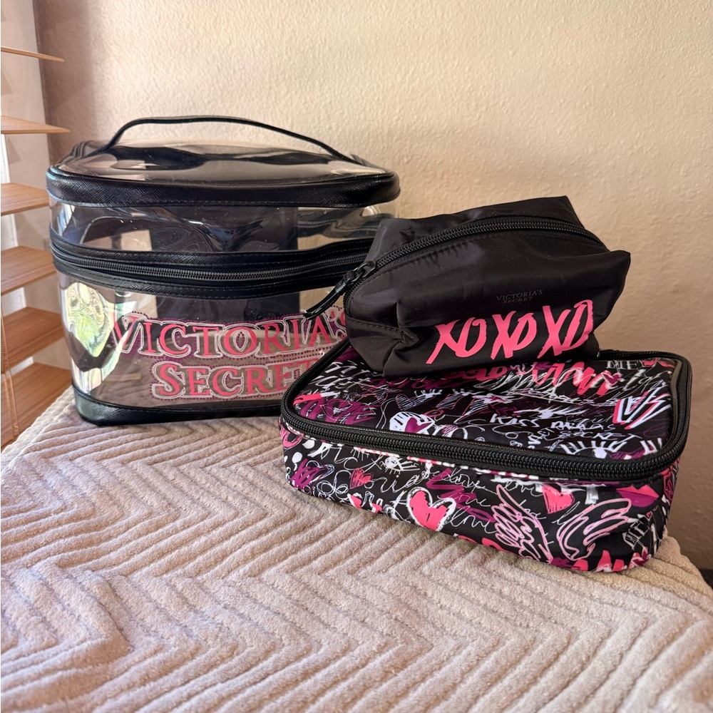 Victoria's Secret Black and Pink Cosmetic Bag Set Toiletries bag.